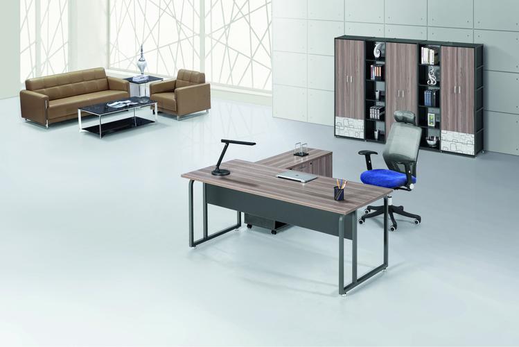 我廠專(zhuān)門(mén)從事鋼木家具的生產(chǎn)以及銷(xiāo)售.其擁有先進(jìn)的成套生產(chǎn)技術(shù)設(shè)備.